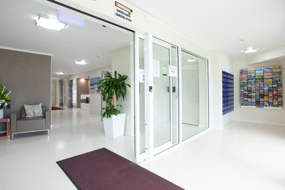 Grosvenor Beachfront Apartments Surfers Paradise Голд-Кост Экстерьер фото