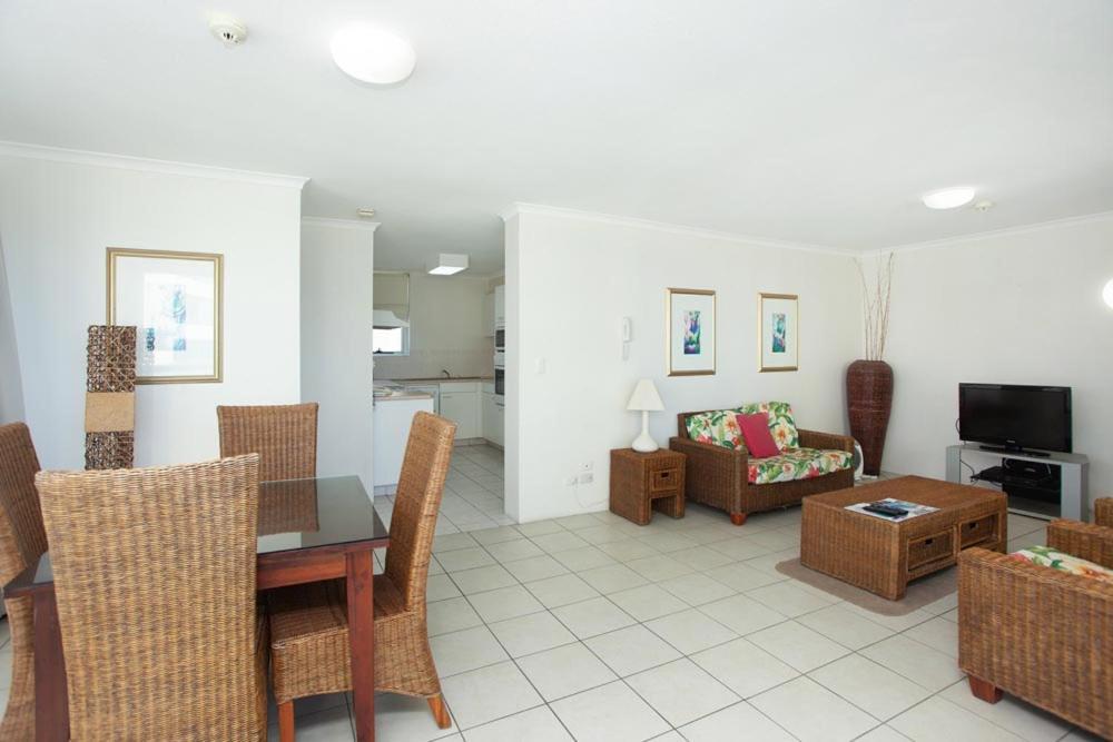 Grosvenor Beachfront Apartments Surfers Paradise Голд-Кост Номер фото
